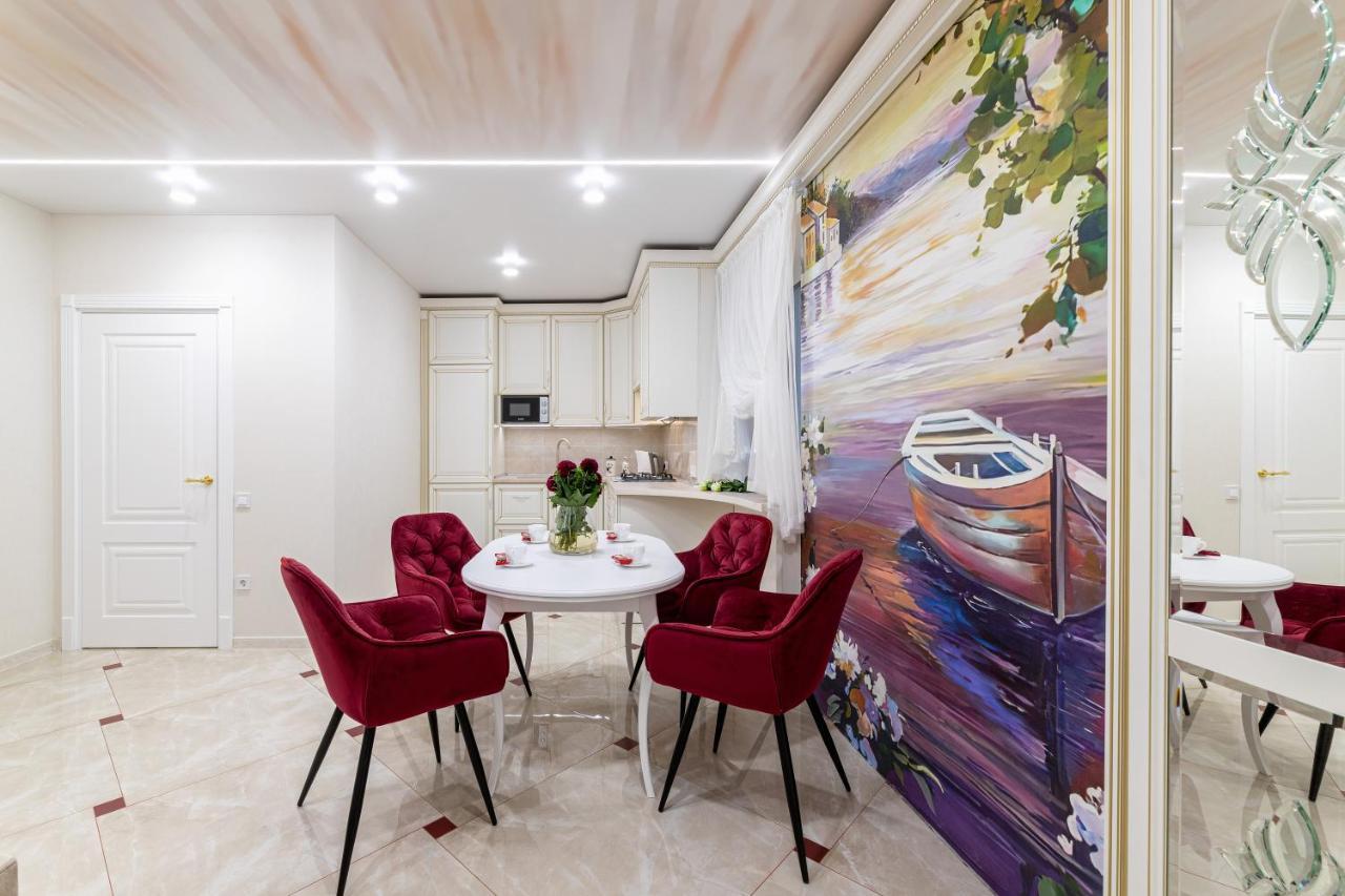 Rynok Square City Center Two Bedroom Apartment! Lviv Exterior foto