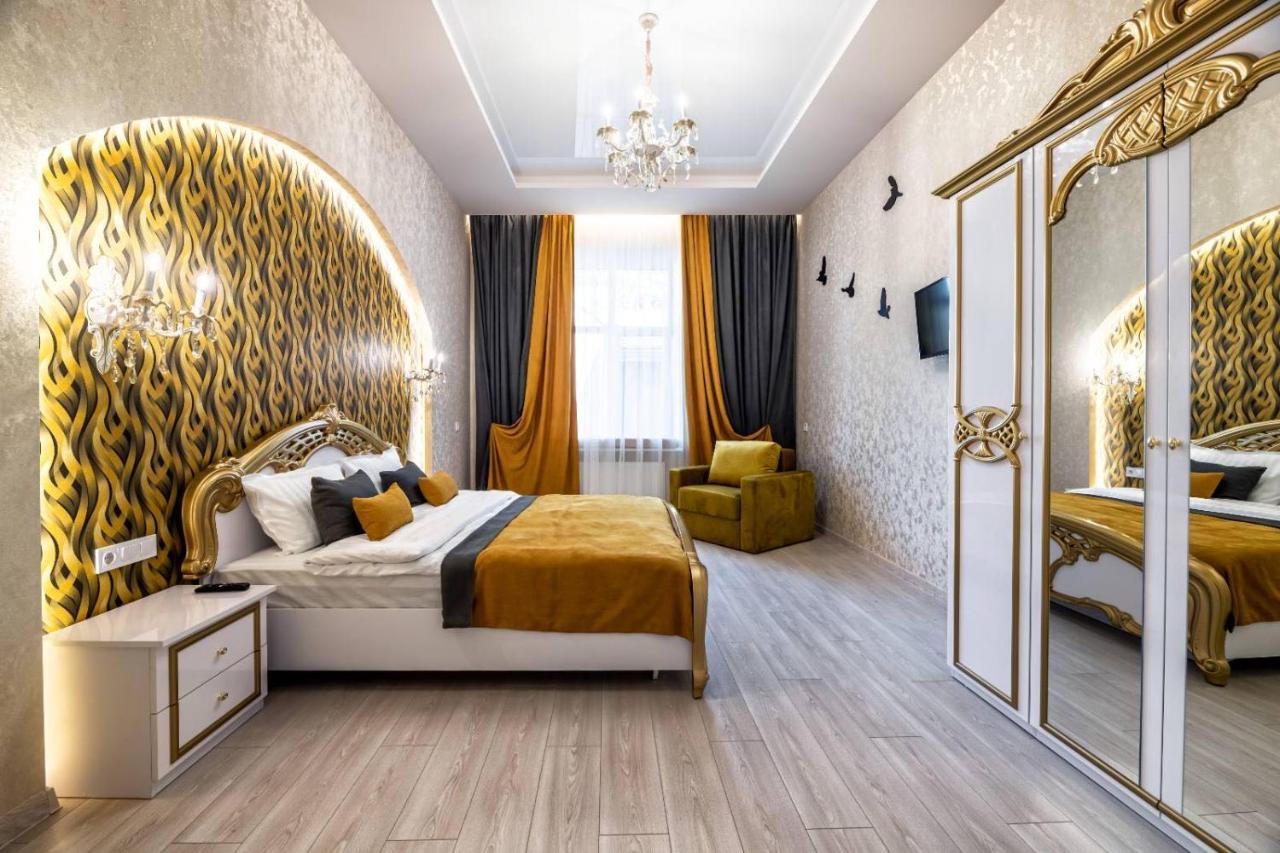 Rynok Square City Center Two Bedroom Apartment! Lviv Exterior foto