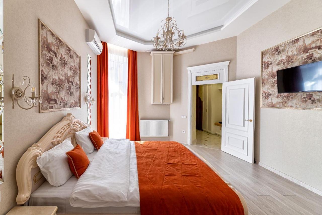 Rynok Square City Center Two Bedroom Apartment! Lviv Exterior foto
